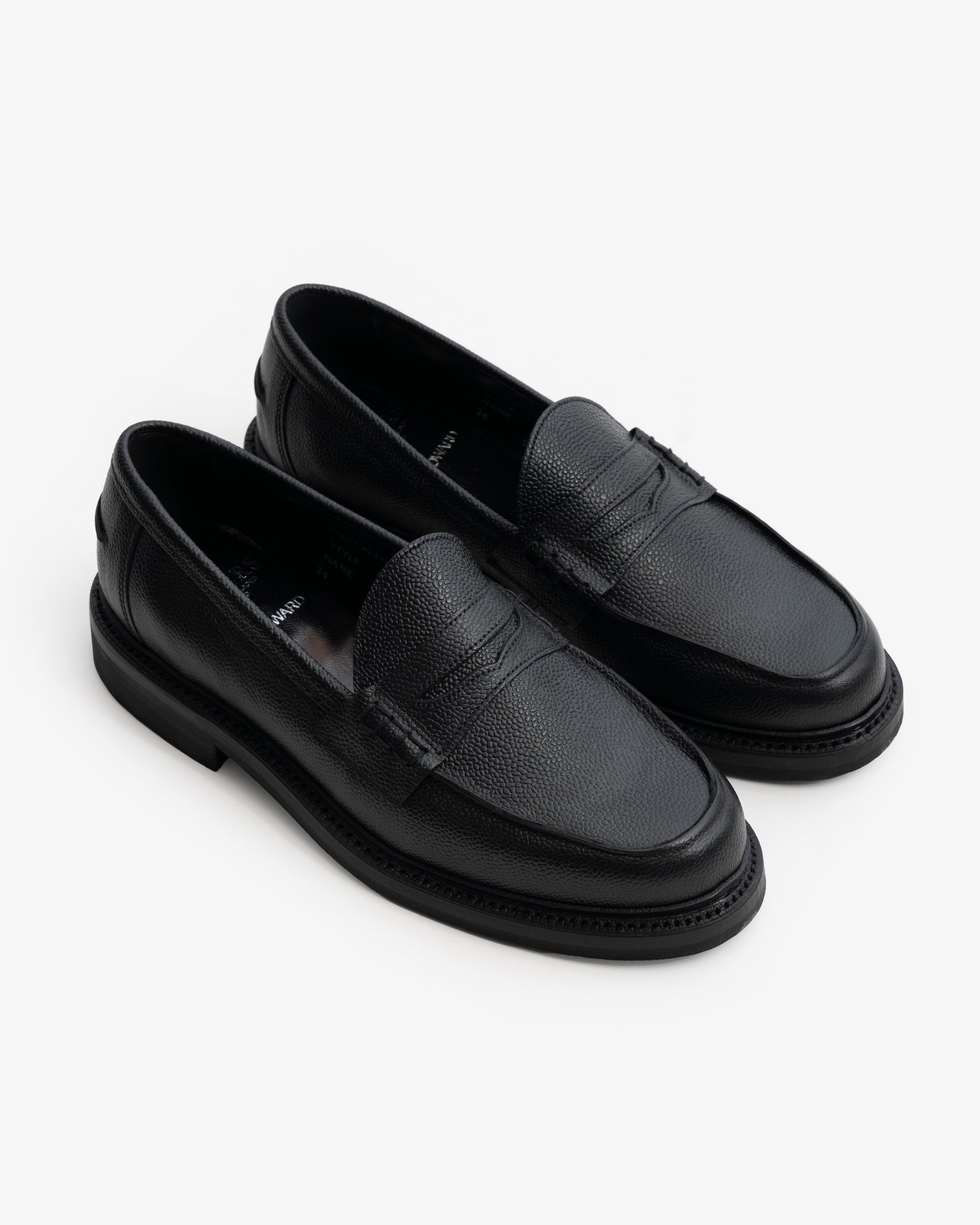 PEACEFUL BEEF ROLL LOAFER - BLACK SCOTCH GRAIN LEATHER